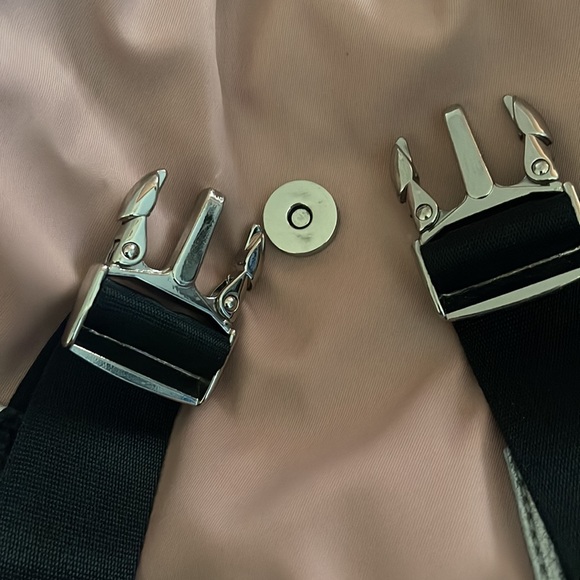 Backpack - Picture 3 of 8